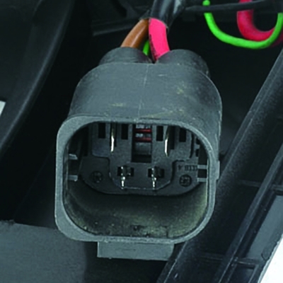 ベンツW204車のラジエーターの冷却ファンCのクラスEはGLK350 2008-2016 A2045000193 400Wの制御モジュールを分類する