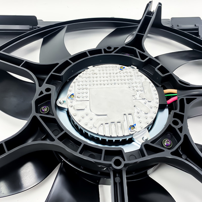 プラスチック製の車冷却扇 BMW E70 E71 F15 F16 モデル ISO TS15949 認証 17427616104 17428508177