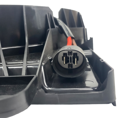 プラスチック製冷却ラジエーターファン組装 ジープ・ラングラーJL 2018-2022 グラディエーター 68272755AB 68272755AD