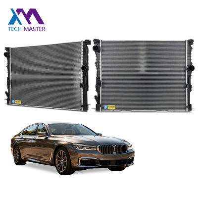 BMW 5 G30 F90 520 I 2017- OE 17118743664 17118650745 17118686026 耐久性のある品質のオートパーツラジエーターのためのオートアルミニウムラジエーター
